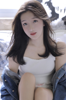 身为魔王的我娶了奴隶精灵为妻